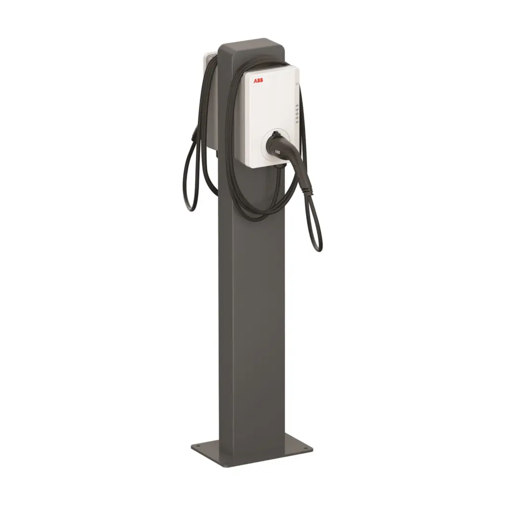 ABB-Standfuß zweiseitig mit zwei montierten Terra AC Wallboxen, vorn eine mit Ladekabel (Wallboxen nicht im Lieferumfang)