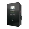 EM2GO DUO Power Wallbox 2 × 22 kW schräg von vorn mit Touchscreen, zwei Zähleranzeigen, RFID-Leser, Not-Aus-Taster und seitlicher Typ-2-Buchse