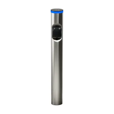 Ladesäule Hesotec eSat r10 Smart 11 kW aus gebürstetem Edelstahl von vorn mit Typ-2-Ladebuchse mit Klappdeckel, blauer LED-Leuchtring am Kopf