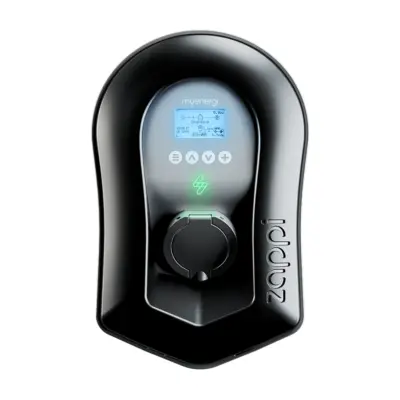 myenergi zappi in Schwarz mit Typ-2-Steckdose von vorn