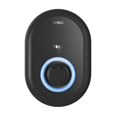 Vestel EVC04 Wallbox 11 kW in Schwarz ohne Display von vorn, mit Typ-2-Steckdose und blau leuchtendem LED-Ring