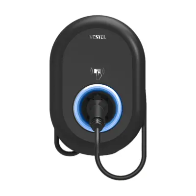 Vestel EVC04 Wallbox 11 kW in Schwarz ohne Display von vorn, mit fest angeschlagenem Typ-2-Ladekabel und blau leuchtendem LED-Ring