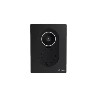Zaptec Go 2 Wallbox in Asphalt Black von vorn mit rundem Display im Leuchtring und geschlossener Klappe der Typ-2-Steckdose